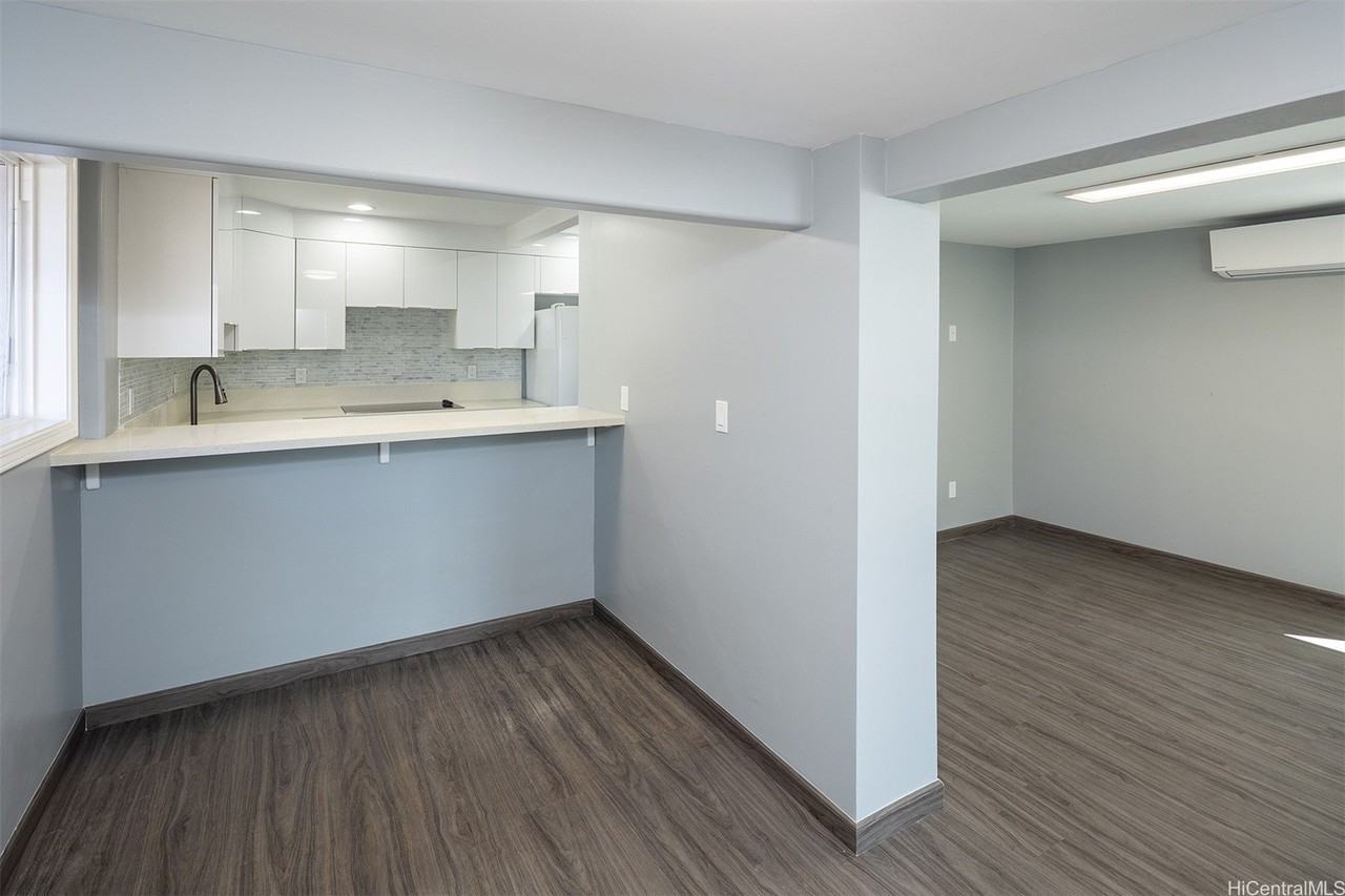 925 Pilialo St - Photo 4 of 18
