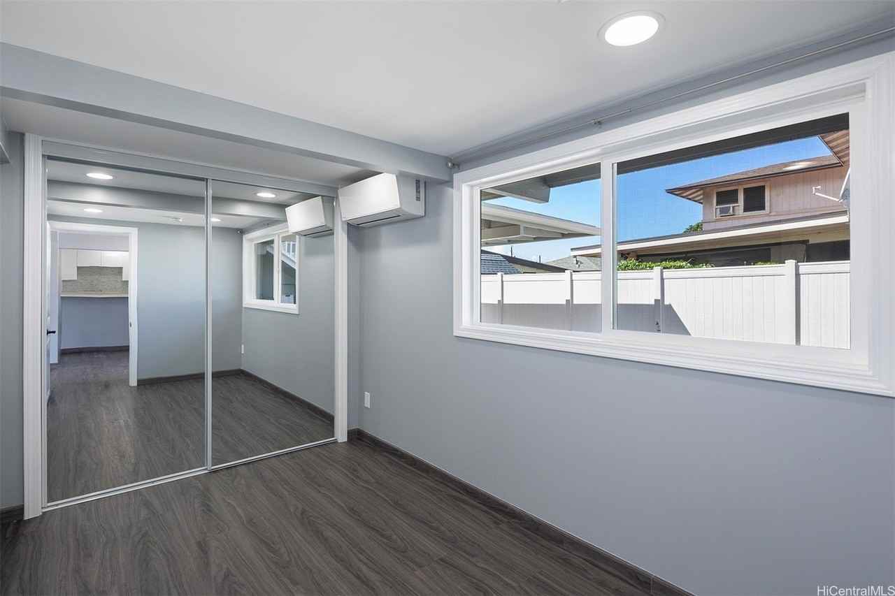 925 Pilialo St - Photo 7 of 18