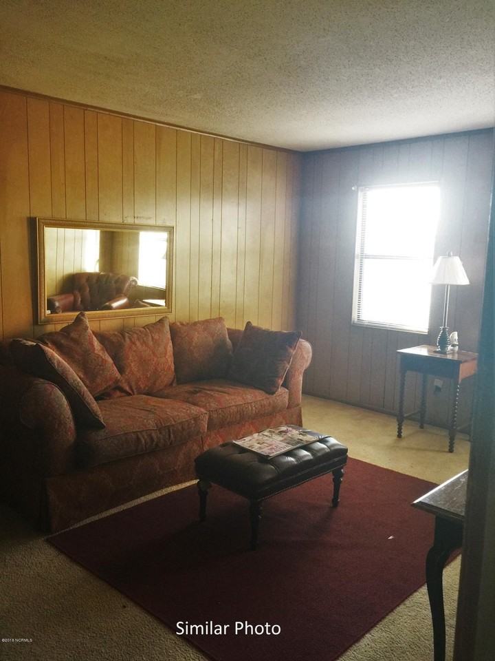 2504 Commerce Rd #D - Photo 2 of 7