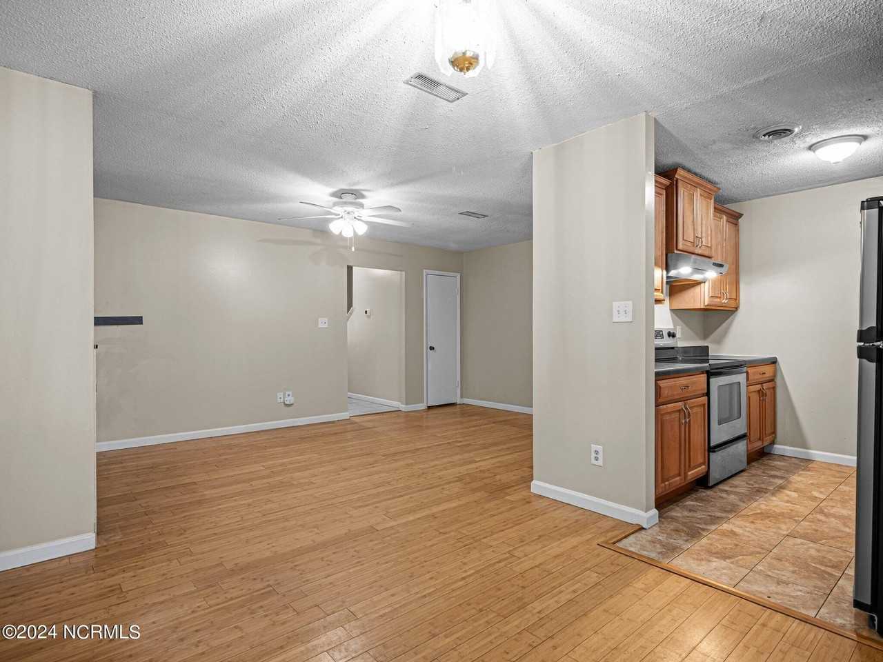 24 S Onsville Pl - Photo 4 of 15