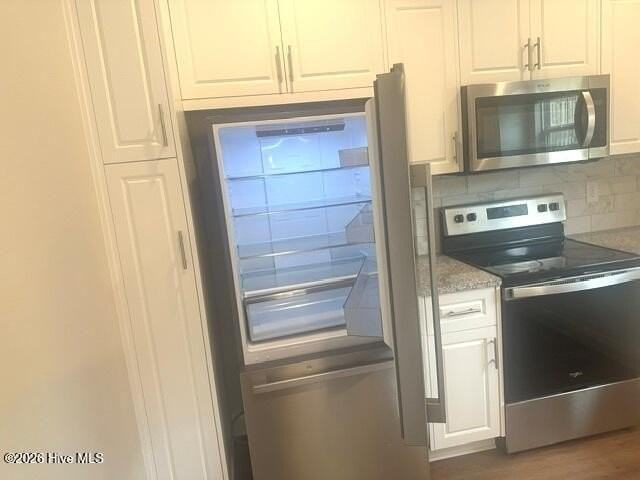 4022 Cottingham Way - Photo 6 of 17