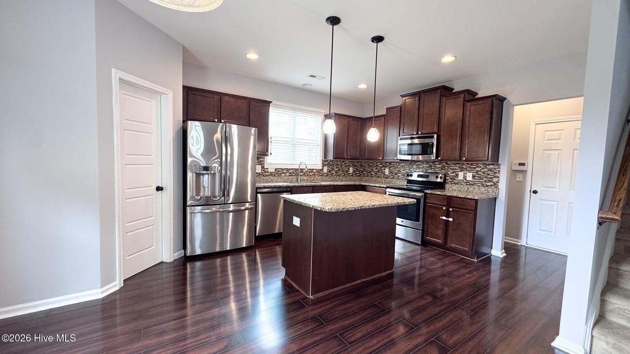 429 Bald Cypress Ln - Photo 7 of 28