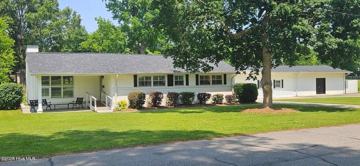 featured image of 301 Graham St