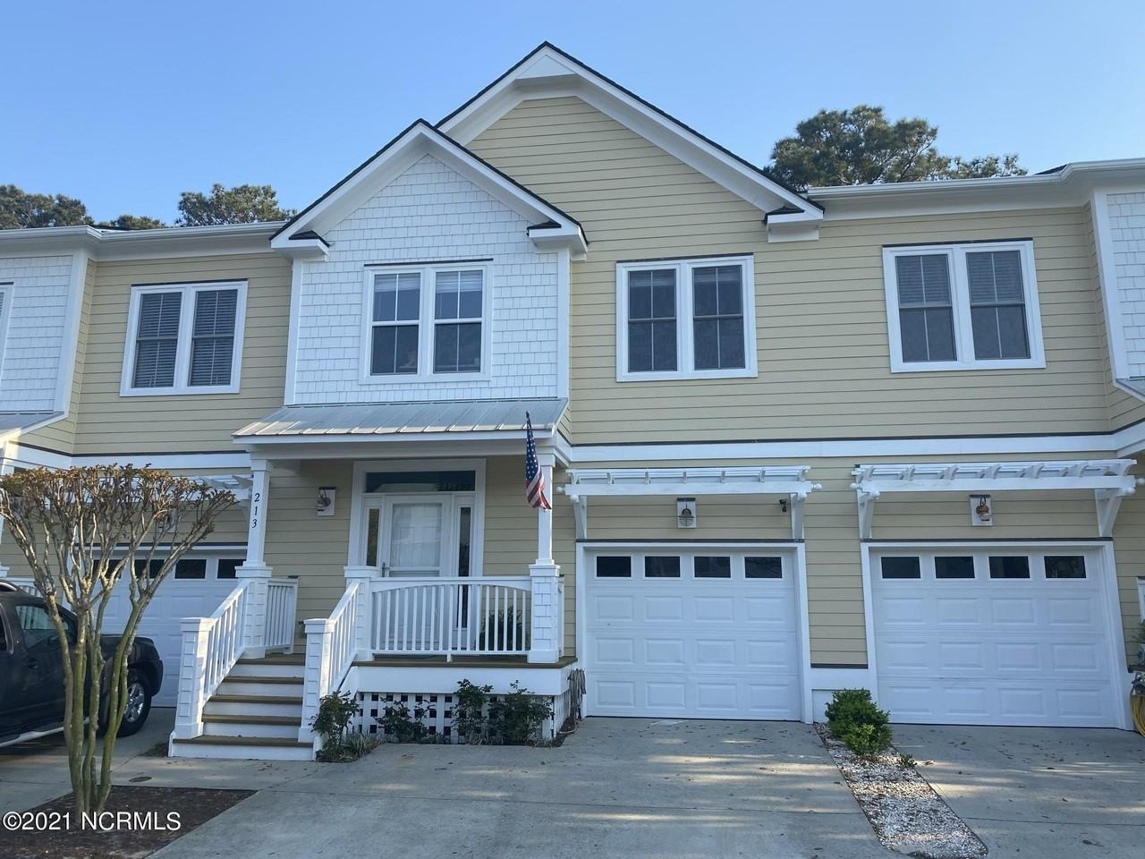 213 River Gate Ln