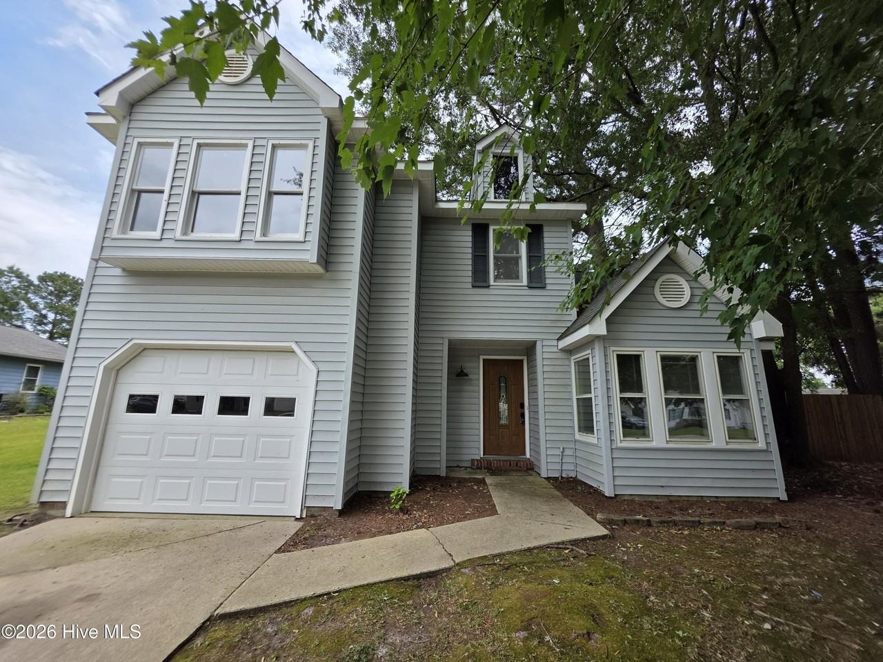 127 Broadleaf Dr - Photo 3 of 22