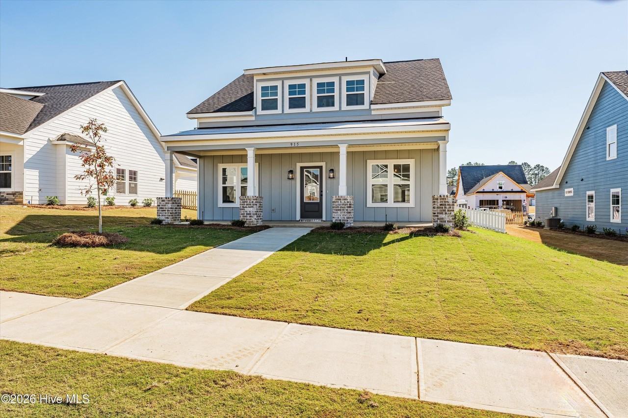 915 Sandpiper Xing - Photo 3 of 43