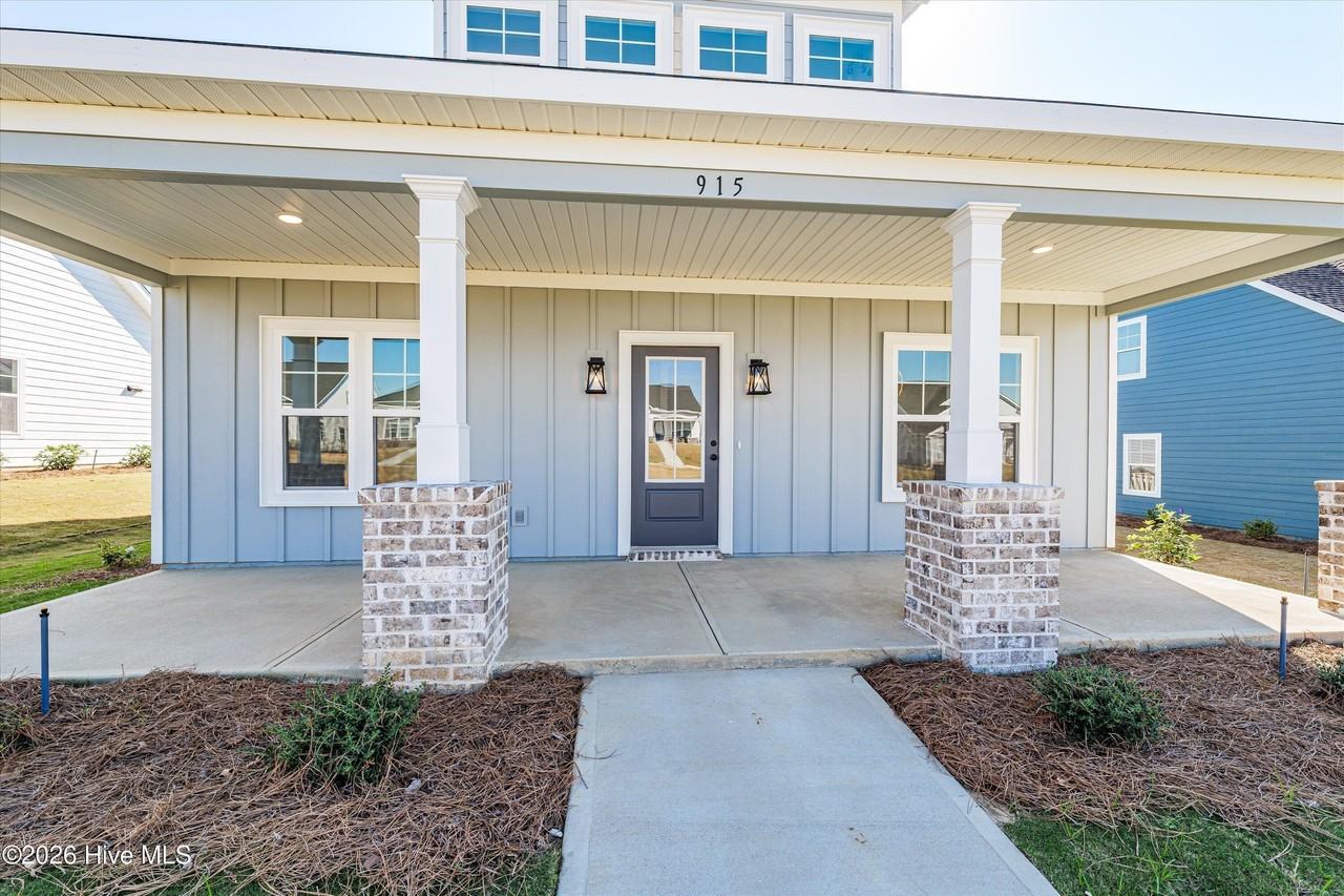 915 Sandpiper Xing - Photo 5 of 43