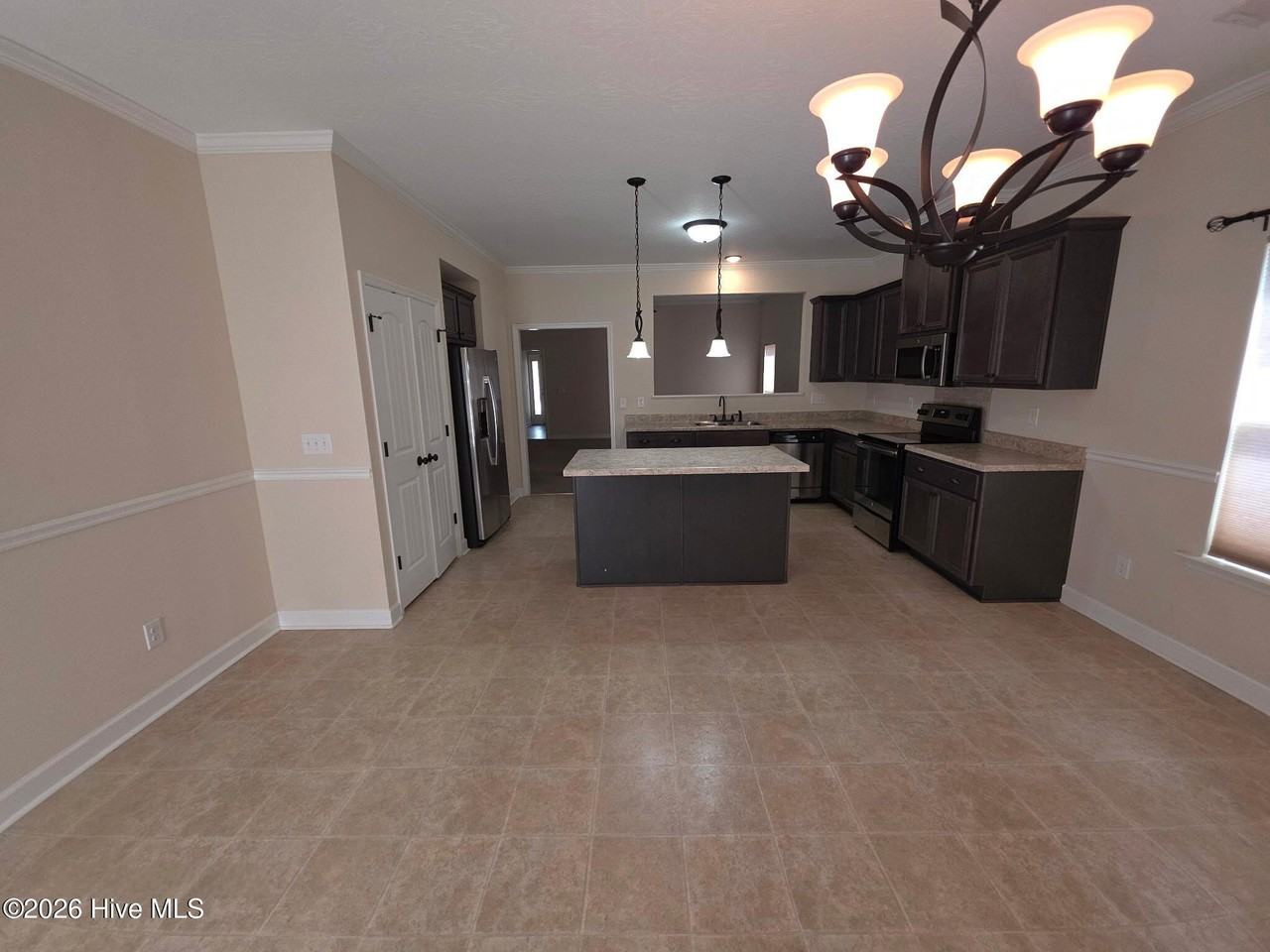 732 Edenberry St - Photo 3 of 13