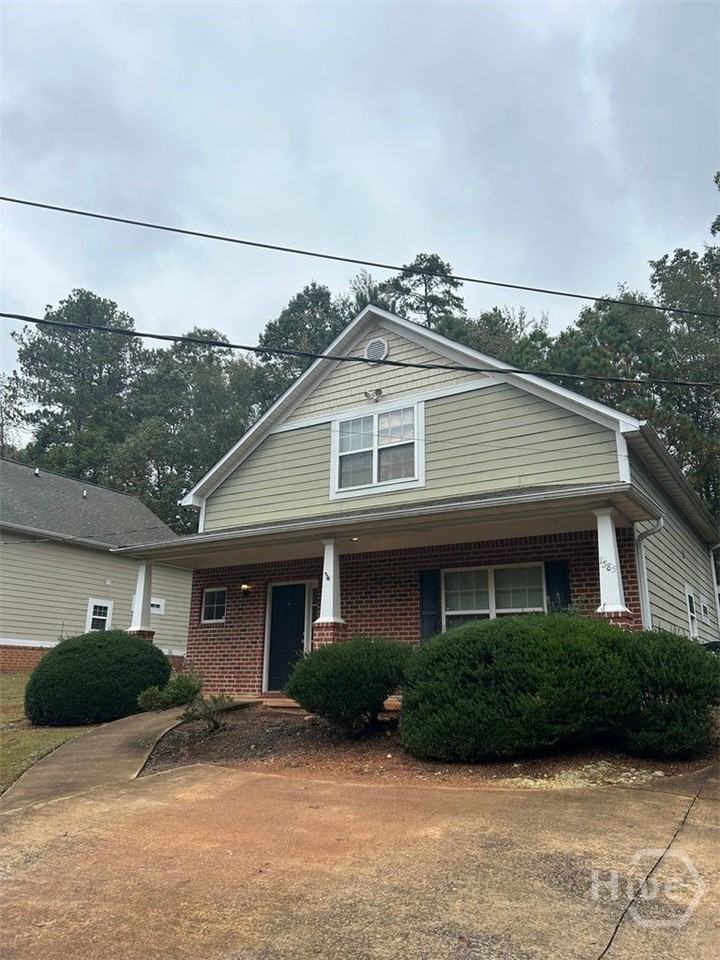 1585 Cedar Shoals Dr - Photo 2 of 13