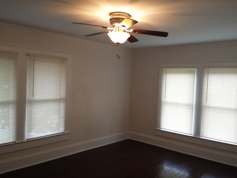 N Saint Clair Abrams Ave - Photo 4 of 5