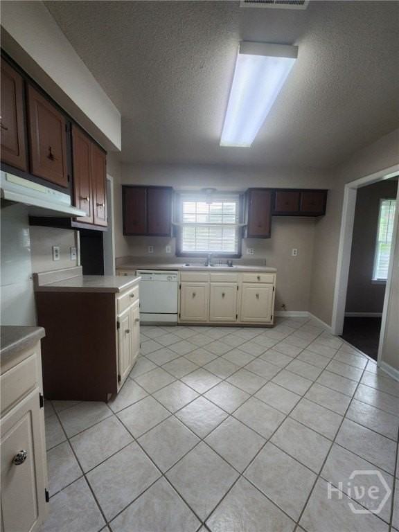 311 Holly Hill Rd - Photo 5 of 9
