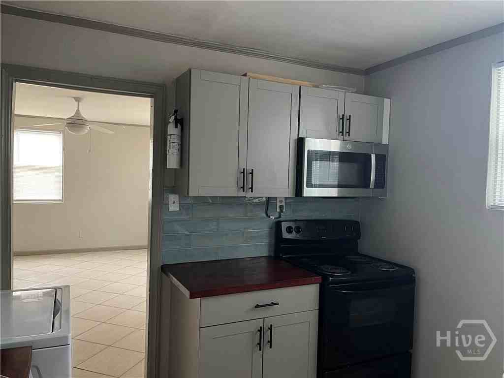 1204 W Victory Dr - Photo 6 of 8