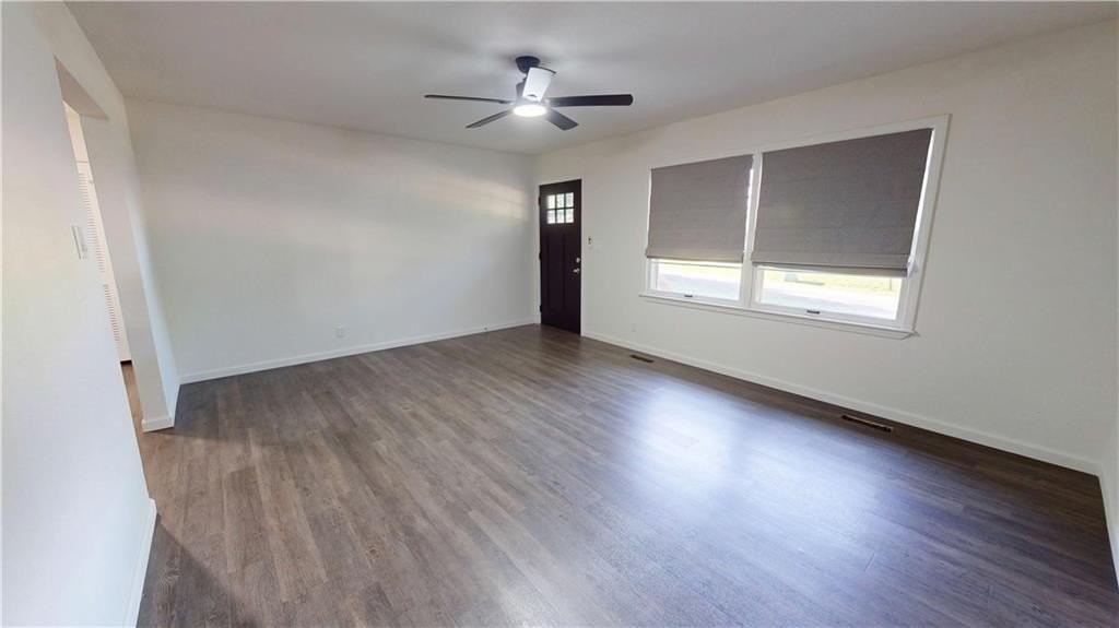 224 W South St - Photo 2 of 10