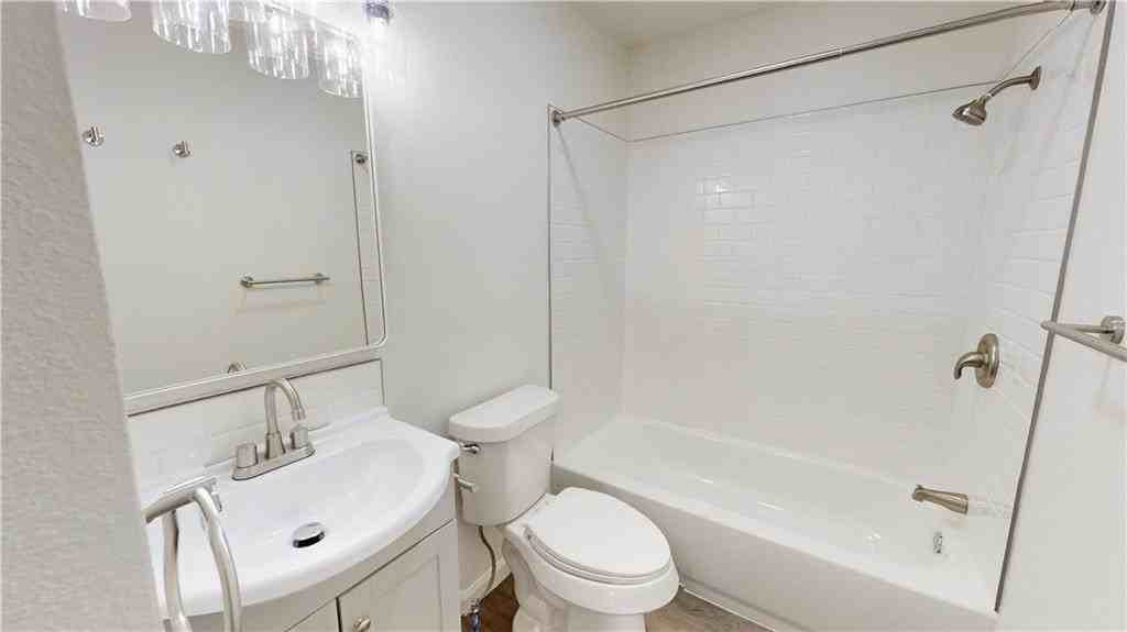 224 W South St - Photo 4 of 10