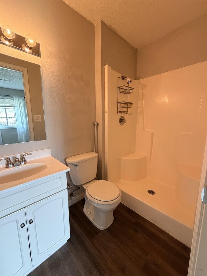 3 27th St #102 - Photo 5 of 7