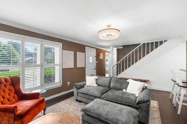 925 Prescott St - Photo 3 of 13