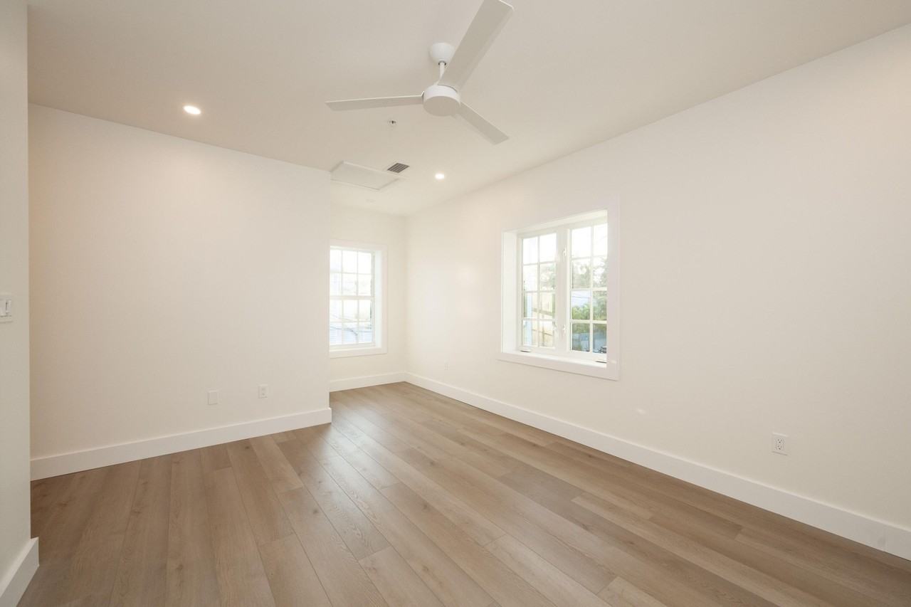 1110 Truman Ave #UP - Photo 6 of 20