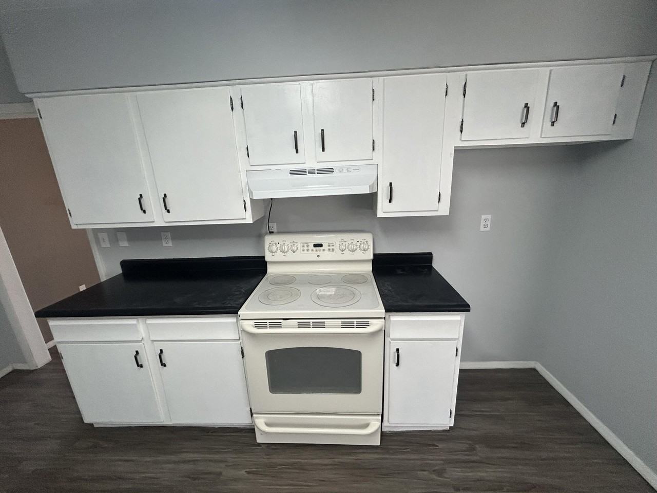 1503 School Ave - Photo 6 of 14