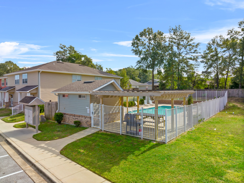 813 Arbor Lake Dr - Photo 4 of 50