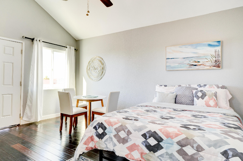 47 Pegasus Ave - Photo 3 of 12
