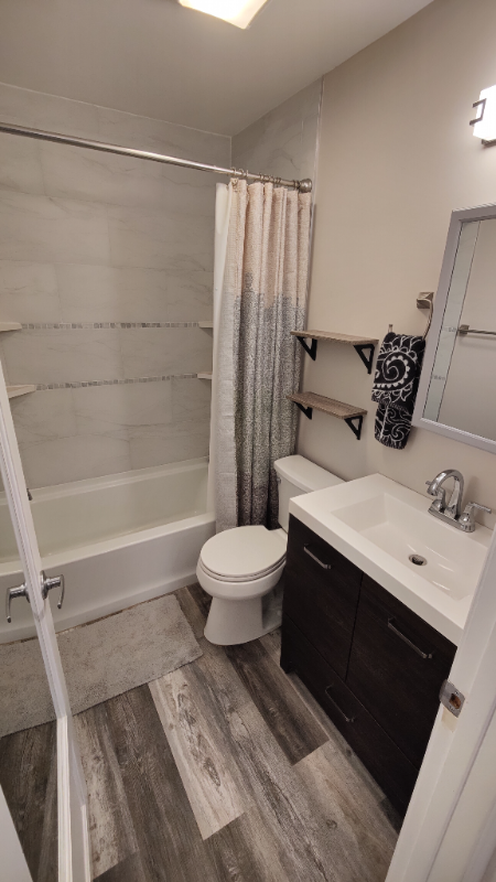323 Bolivar Ave #4 - Photo 4 of 11