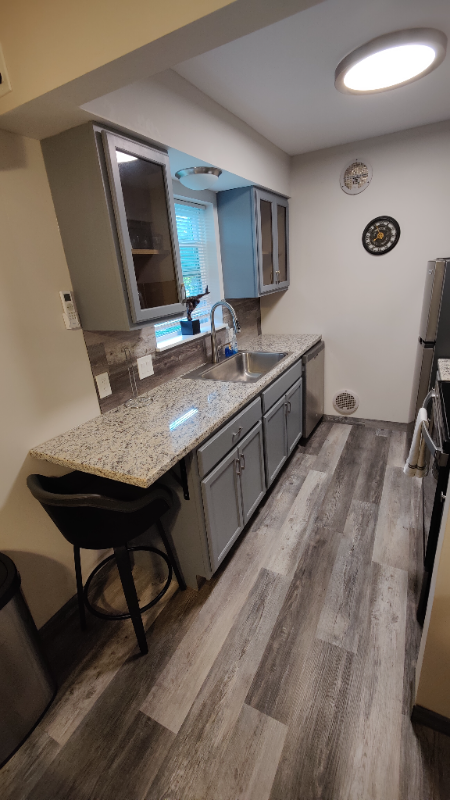 323 Bolivar Ave #4 - Photo 7 of 11