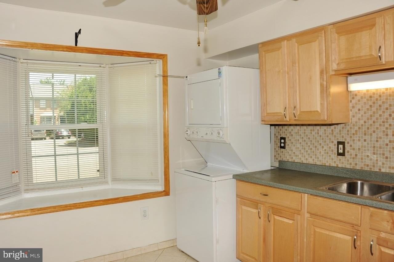 6612 Forbush Ct - Photo 3 of 19