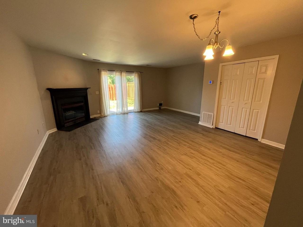 10606 Greta Lynn Ct - Photo 4 of 18