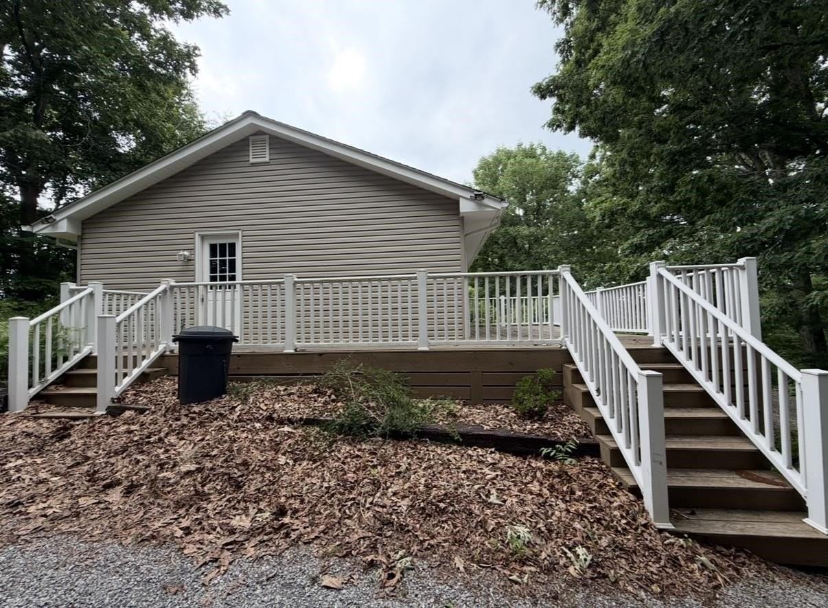 485 White Pine Dr - Photo 2 of 23