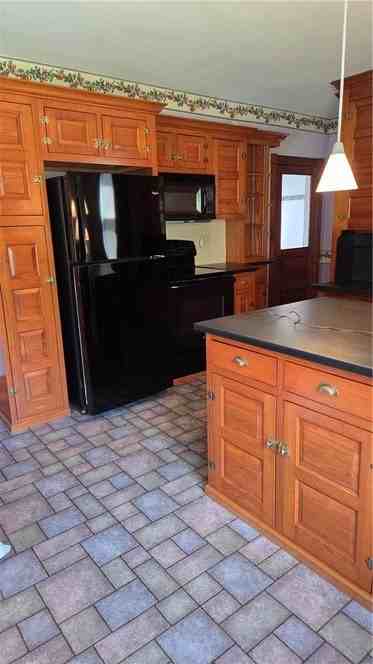 3166 Mountain View Dr - Photo 3 of 14