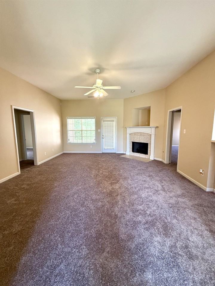 9192 Speerberry Ln - Photo 3 of 16