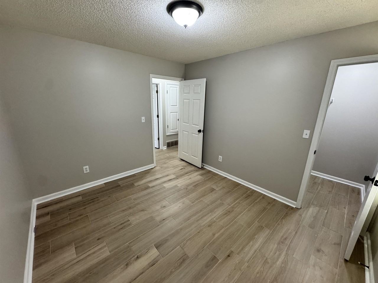 6628 Whitten Grove Dr - Photo 7 of 10