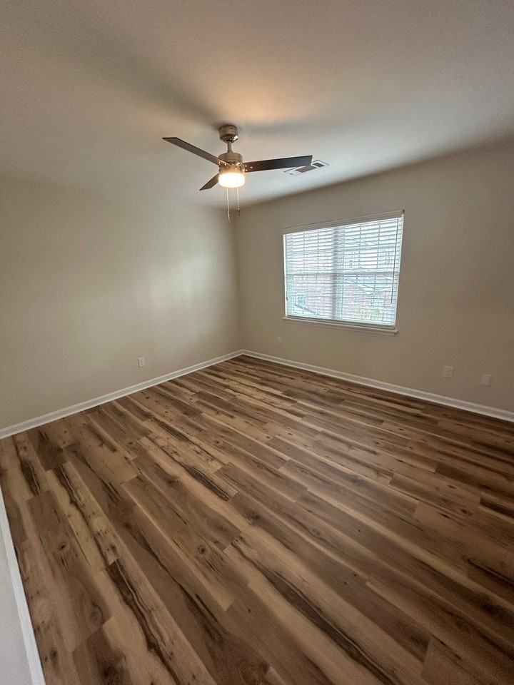 1026 Hunters Trce - Photo 6 of 14