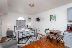 featured image of 600 E Main St #6-1