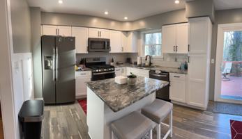 featured image of 1310 Farley Ct S