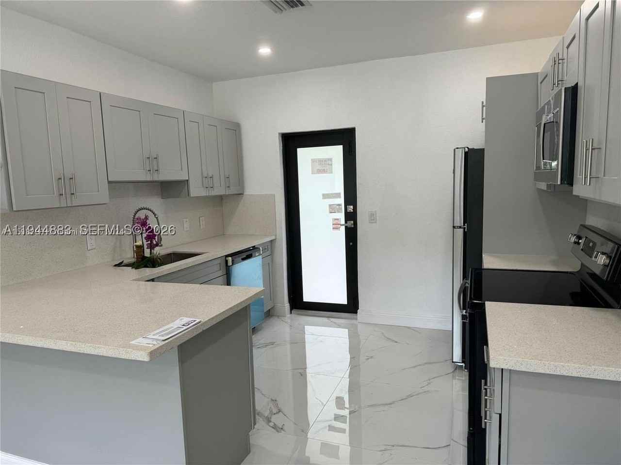 1210 Nw 123rd St #1210 - Photo 5 of 12
