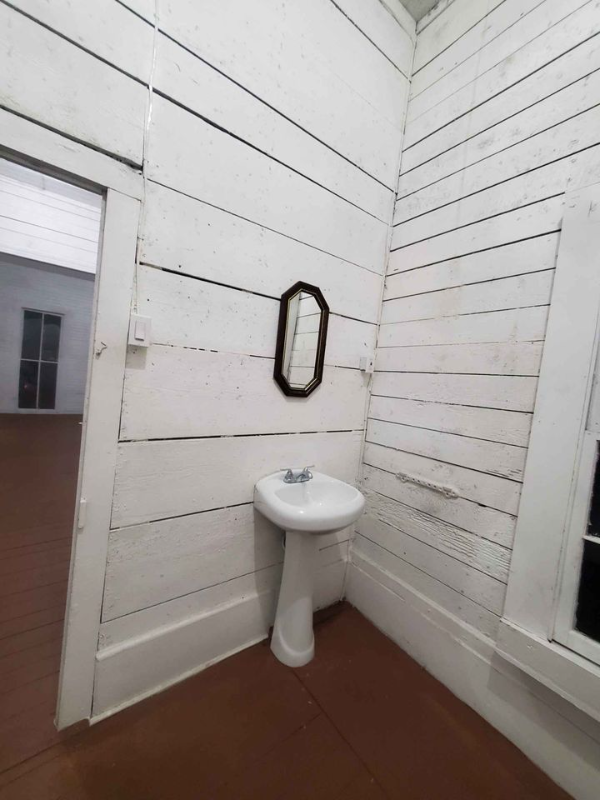 605 4th St - Photo 7 of 15