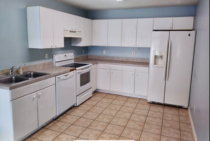 769 Meadow Rd - Photo 3 of 5