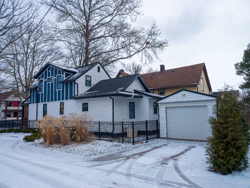 2465 Tremont Ave - Photo 5 of 18