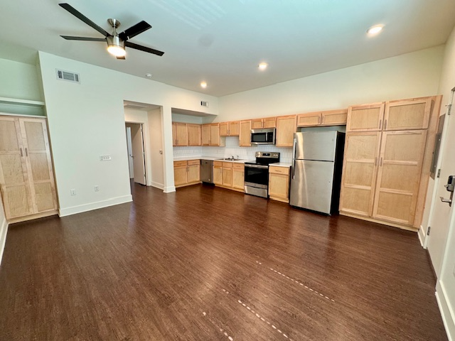 726 E Emma Ave #208 - Photo 6 of 11