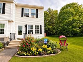 featured image of 33 Baxter Woods Trl