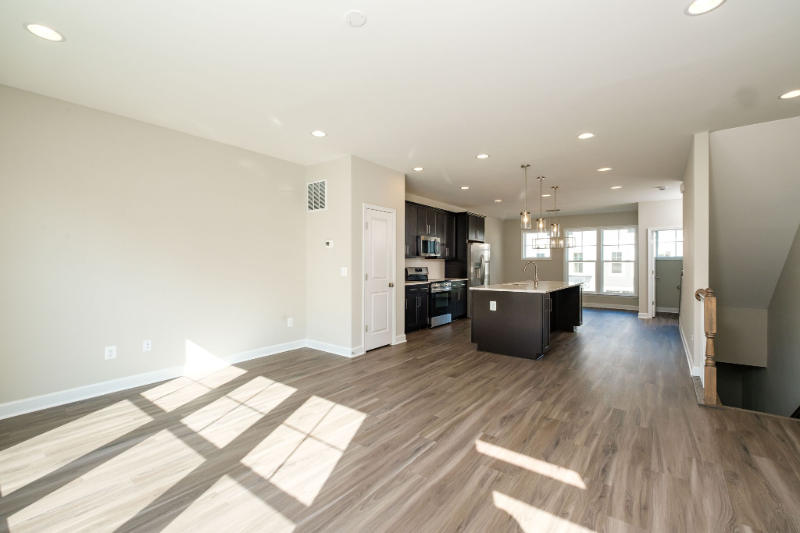 3487 Monterey Dr - Photo 2 of 19