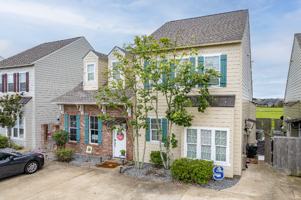 featured image of 258 Lenox Brg
