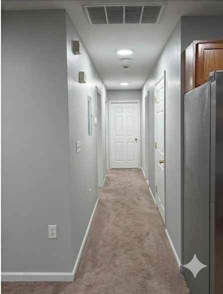 547 Magnolia Ave #2 - Photo 3 of 5