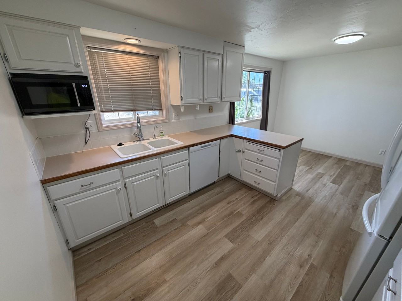 1155 S 5th W - Photo 3 of 23