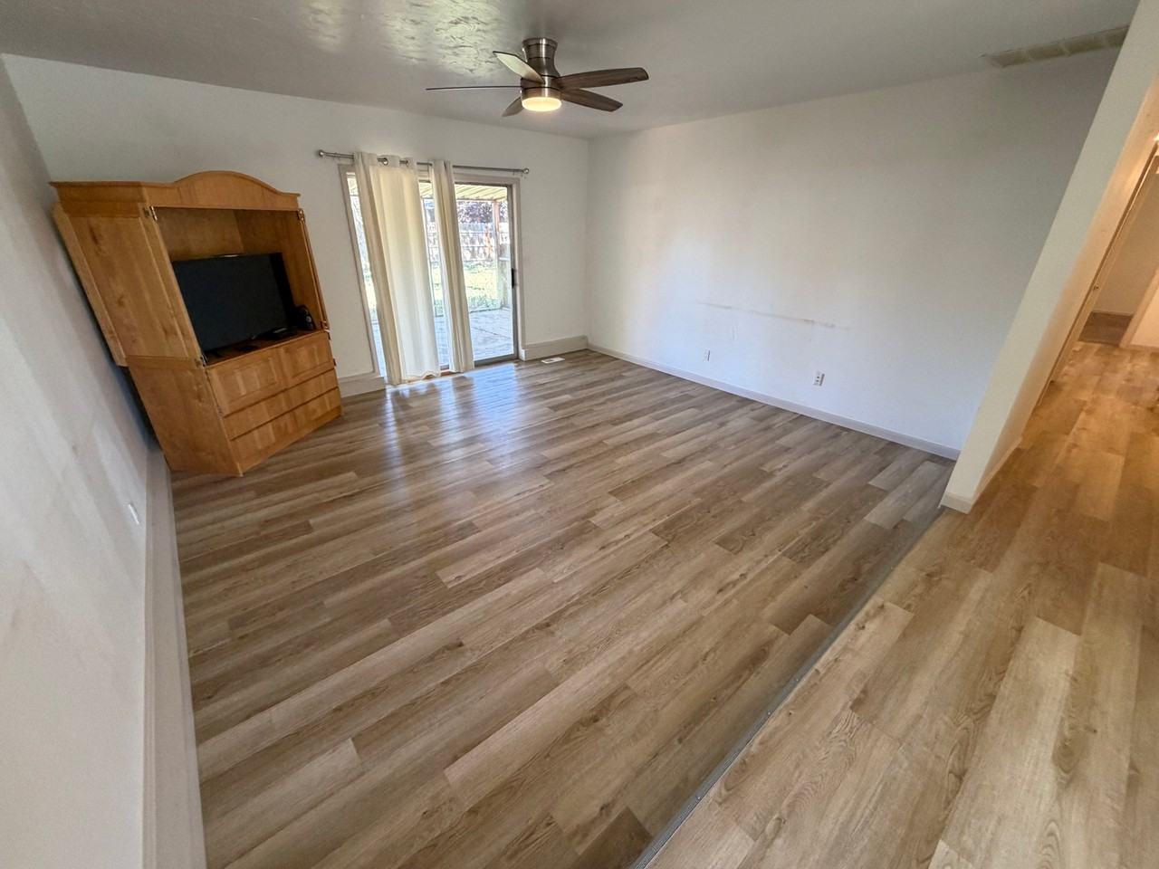 1155 S 5th W - Photo 6 of 23