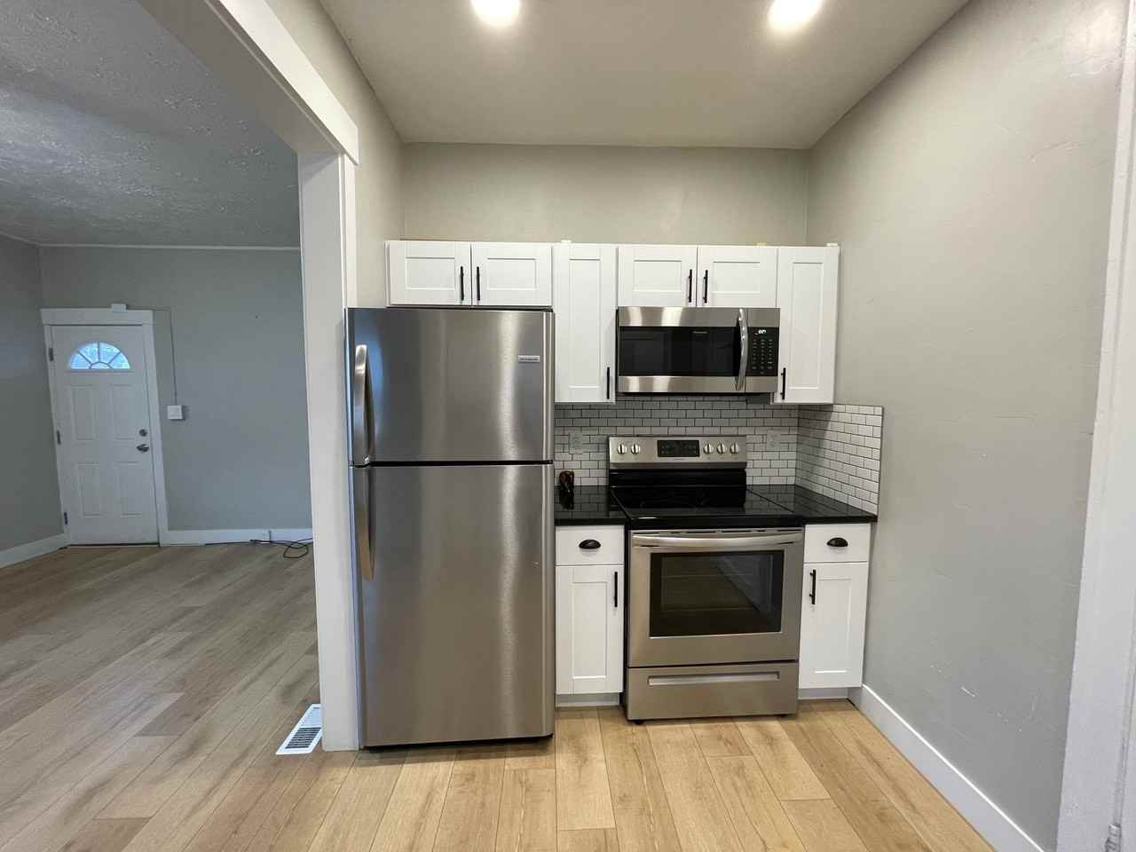2227 Quincy Ave #2 - Photo 5 of 9