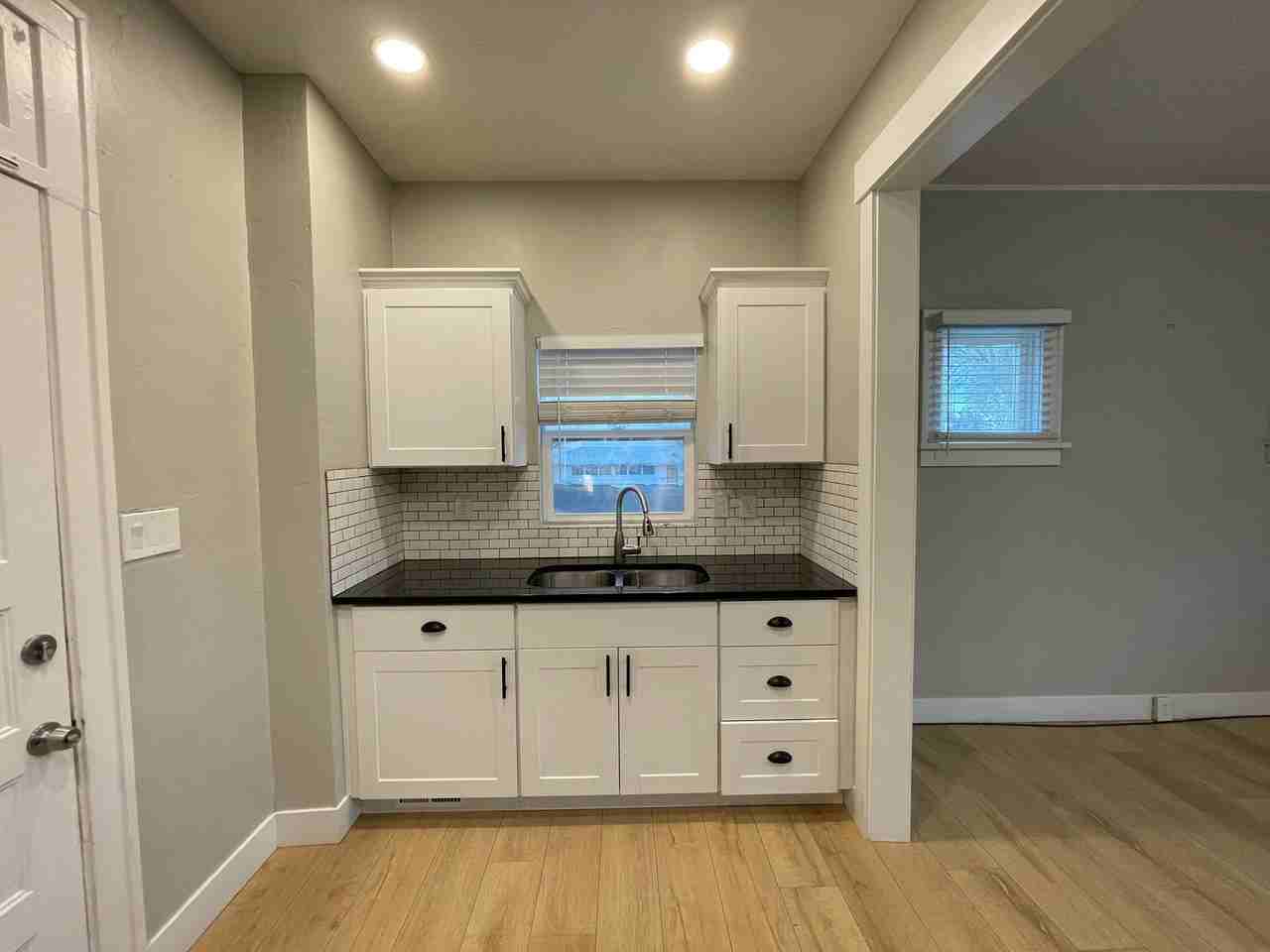 2227 Quincy Ave #2 - Photo 6 of 9