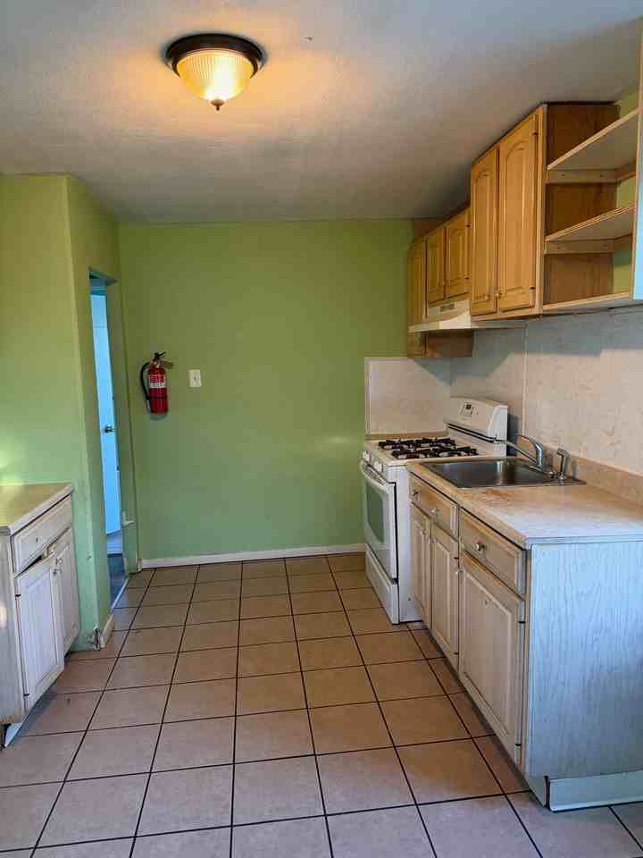 15 E Adams Ave #2ndFL
