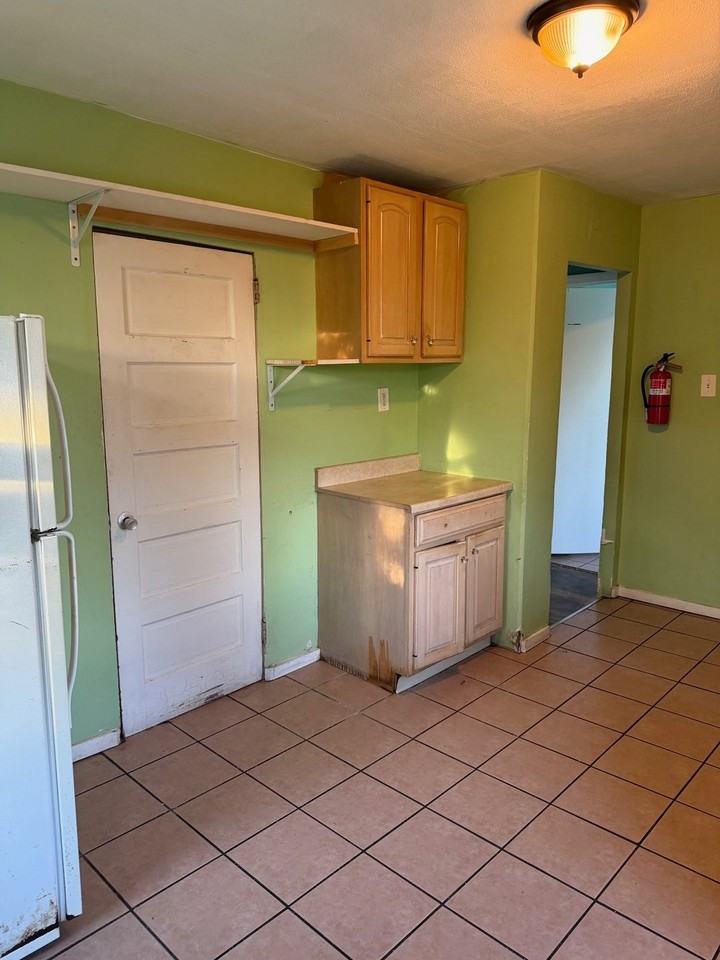 15 E Adams Ave #2ndFL - Photo 3 of 14